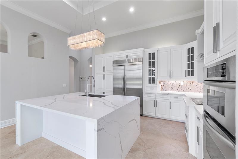 Image 18 of 97 For 10980 78th Pl