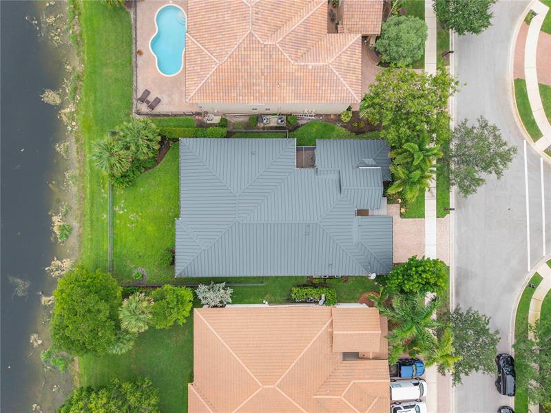 Image 27 of 97 For 10980 78th Pl