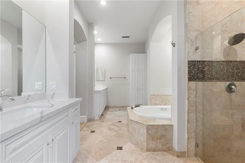 Image 37 of 97 For 10980 78th Pl