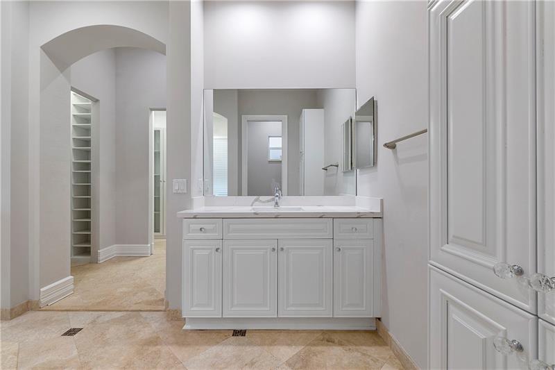 Image 40 of 97 For 10980 78th Pl