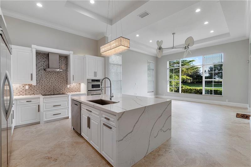 Image 6 of 97 For 10980 78th Pl