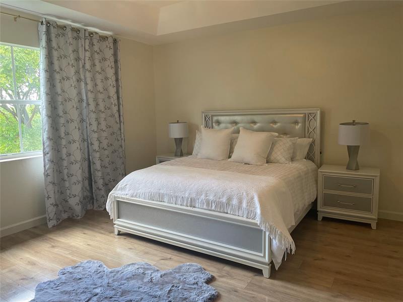 Image 8 of 10 For 10690 Old Hammock Way