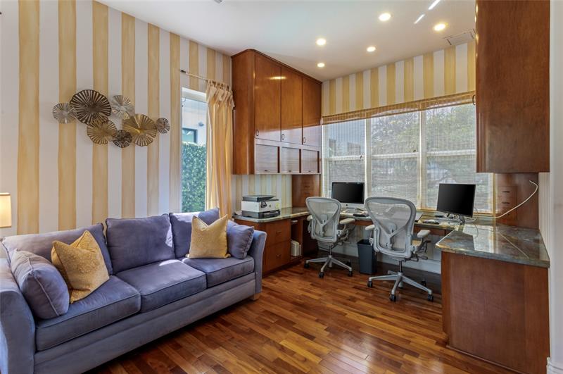 Image 27 of 56 For 3111 27th Ave