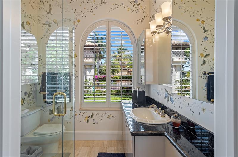 Image 28 of 56 For 3111 27th Ave