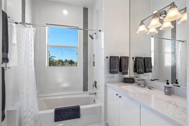 Image 34 of 56 For 3111 27th Ave