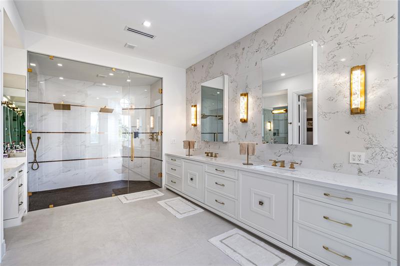 Image 39 of 56 For 3111 27th Ave