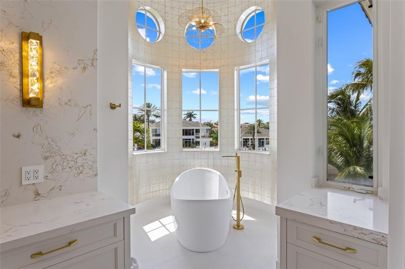 Image 41 of 56 For 3111 27th Ave