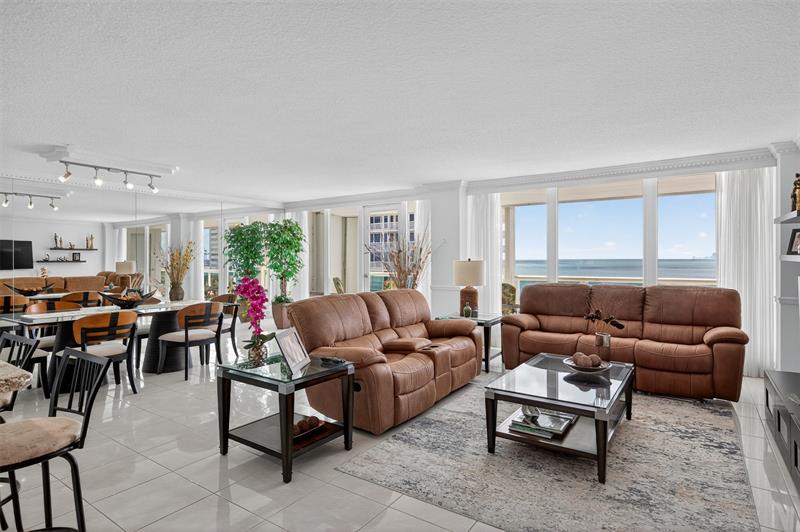 Image 12 of 59 For 2100 Ocean Ln  508