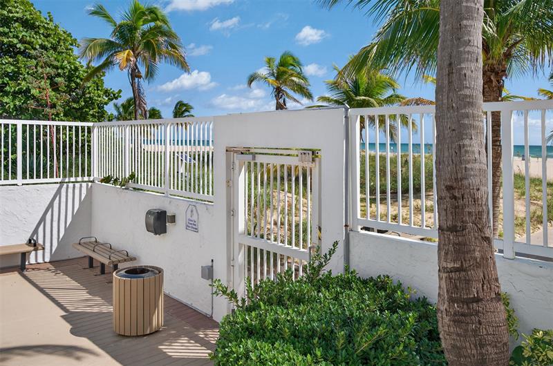Image 44 of 59 For 2100 Ocean Ln  508