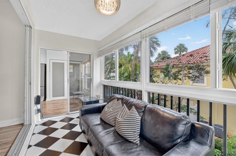 Image 11 of 77 For 2121 Ocean Blvd  603