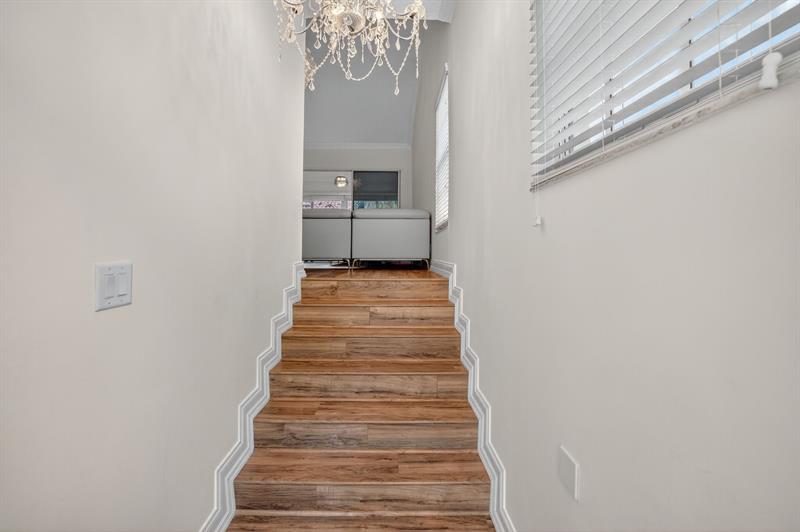 Image 42 of 77 For 2121 Ocean Blvd  603