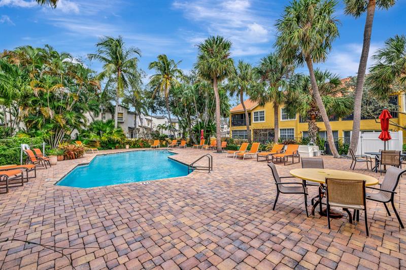 Image 51 of 77 For 2121 Ocean Blvd  603