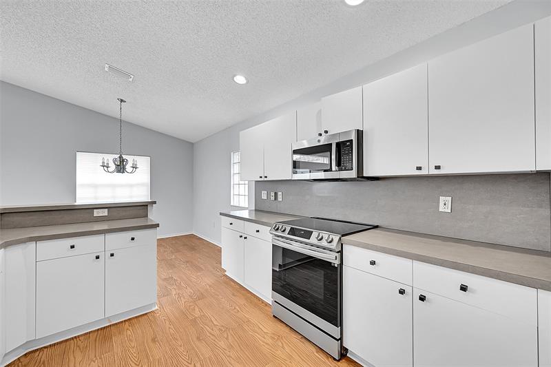 Image 17 of 67 For 8540 46th Dr