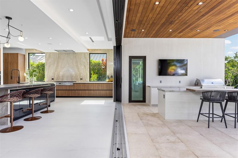 Image 17 of 74 For 2733 16th St