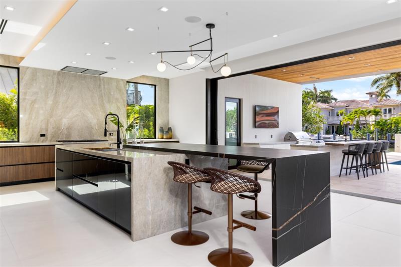 Image 18 of 74 For 2733 16th St