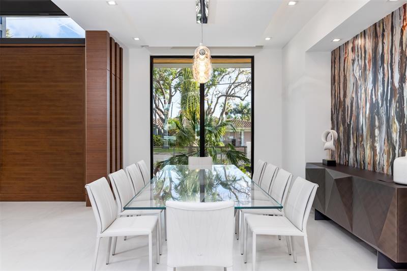 Image 27 of 74 For 2733 16th St