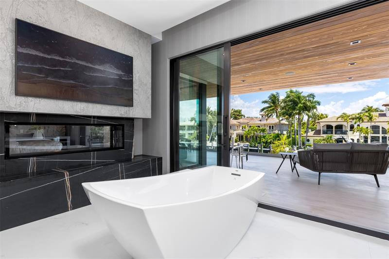 Image 36 of 74 For 2733 16th St