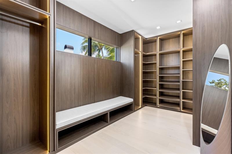 Image 43 of 74 For 2733 16th St