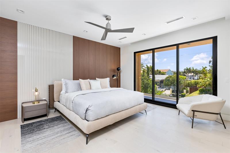 Image 47 of 74 For 2733 16th St