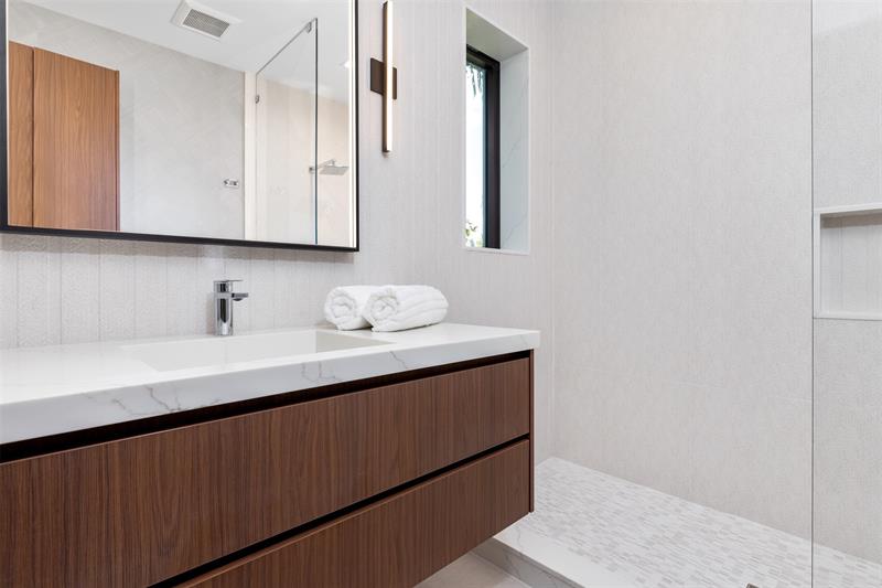 Image 50 of 74 For 2733 16th St