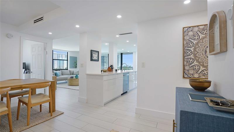 Image 3 of 48 For 3031 Ocean Blvd  806