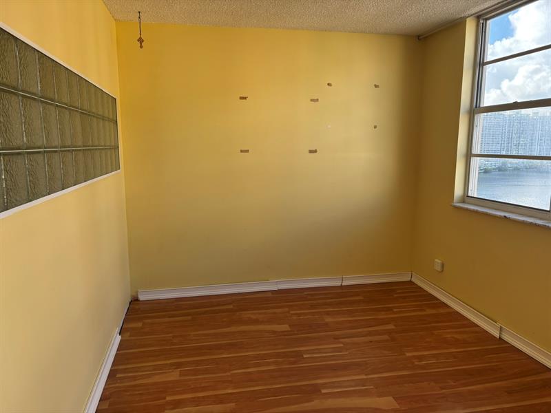 Image 9 of 32 For 250 174th St  1710