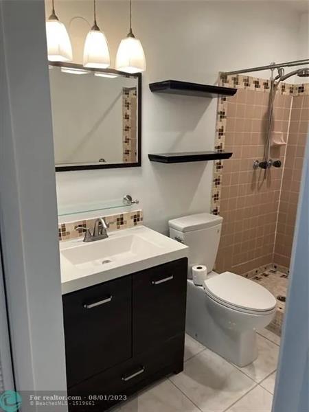 Image 18 of 41 For 4131 88th Ave  206