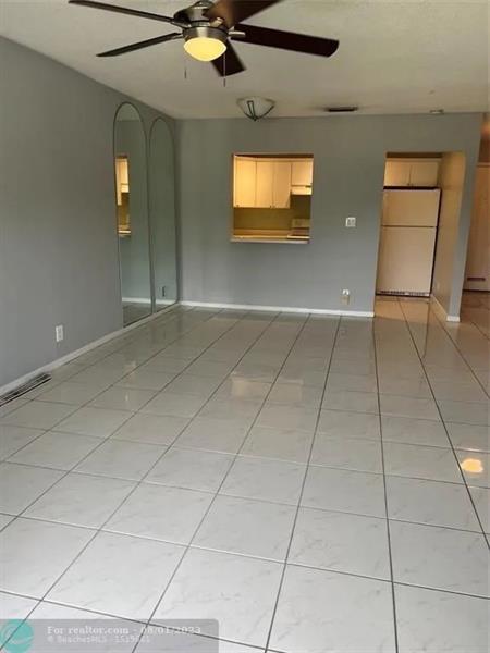 Image 5 of 41 For 4131 88th Ave  206