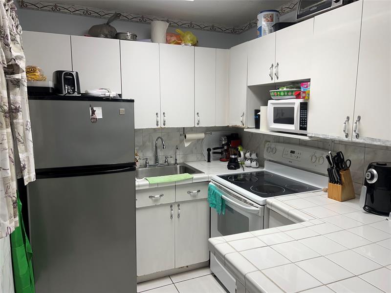 Image 5 of 5 For 6820 Flagler St  308