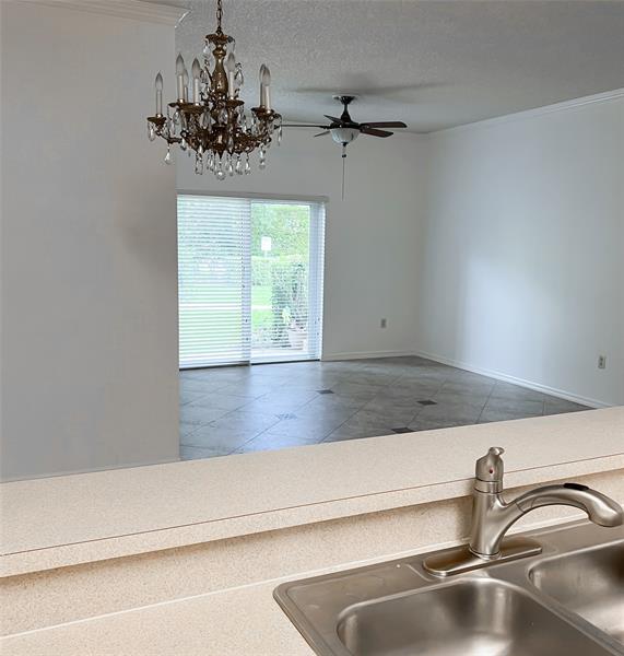 Image 6 of 21 For 2904 Crestwood Ter  4104