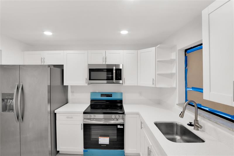 Image 4 of 17 For 516 Osprey Dr  15a