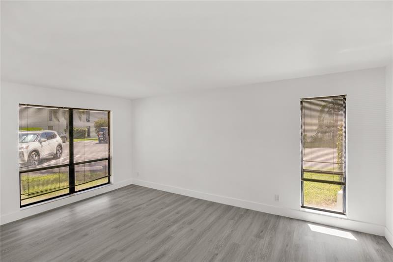 Image 7 of 17 For 516 Osprey Dr  15a