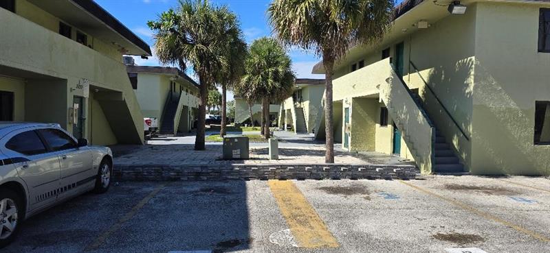 Details for 2252 183 St  4, Miami Gardens, FL 33056