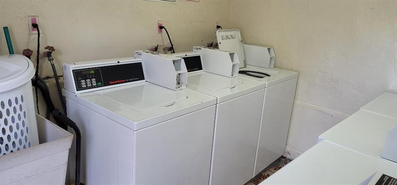 Image 14 of 15 For 2252 183 St  4