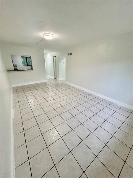 Image 5 of 15 For 2252 183 St  4