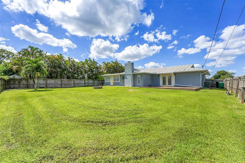 Image 24 of 26 For 709 Dorchester St