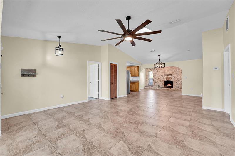 Image 6 of 26 For 709 Dorchester St