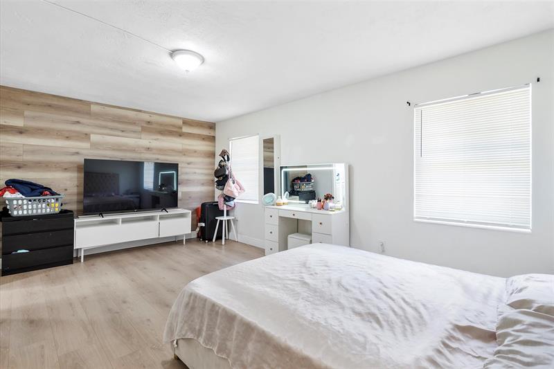 Image 17 of 22 For 2759 198th Ter