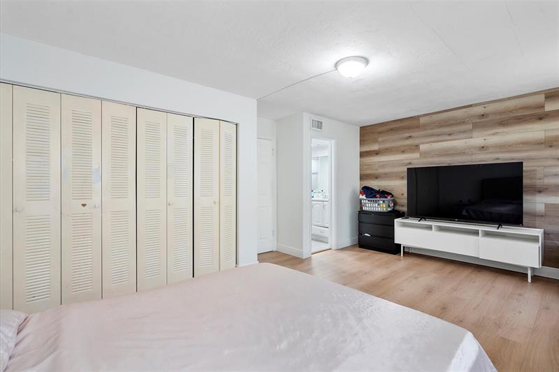 Image 19 of 22 For 2759 198th Ter