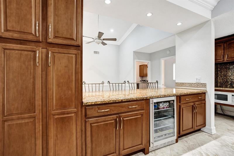 Image 21 of 76 For 5426 61st Ave