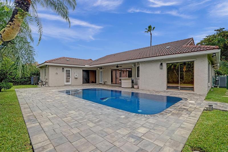 Image 28 of 76 For 5426 61st Ave