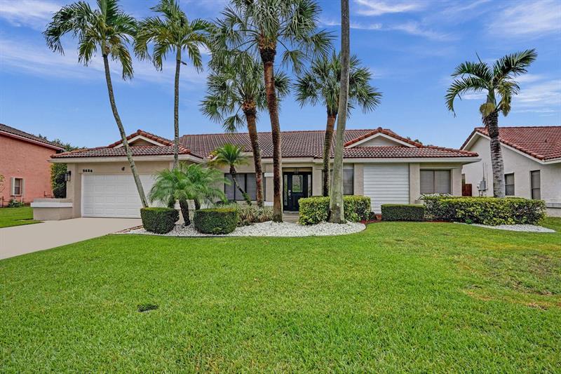 Image 4 of 76 For 5426 61st Ave