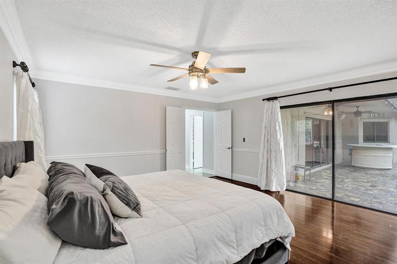 Image 53 of 76 For 5426 61st Ave