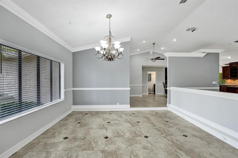 Image 64 of 76 For 5426 61st Ave