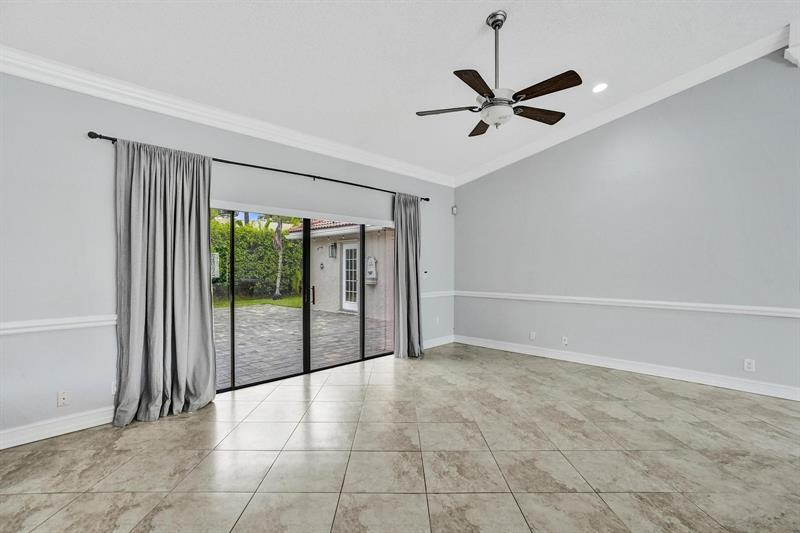 Image 71 of 76 For 5426 61st Ave