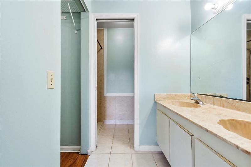 Image 12 of 29 For 3550 95th Ter  3s