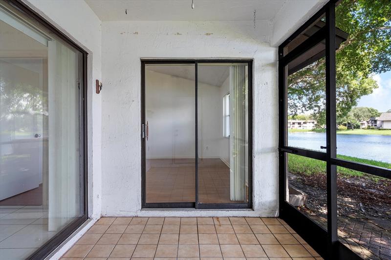 Image 17 of 29 For 3550 95th Ter  3s