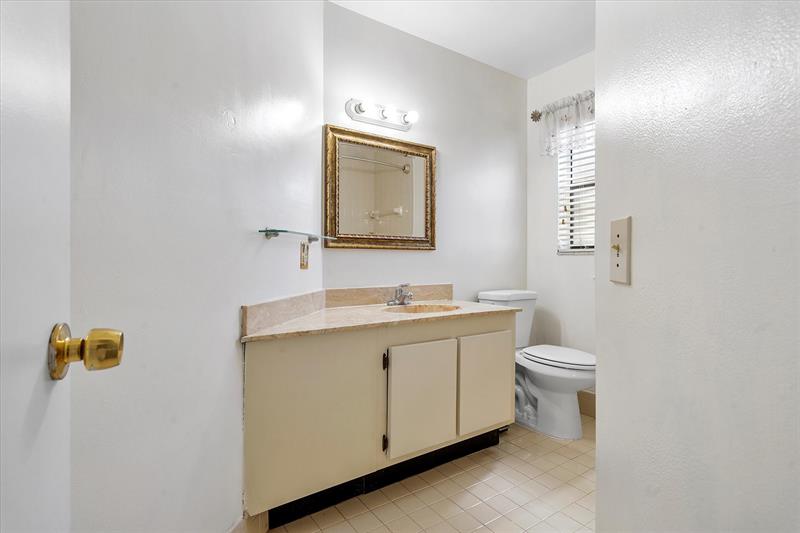 Image 25 of 29 For 3550 95th Ter  3s