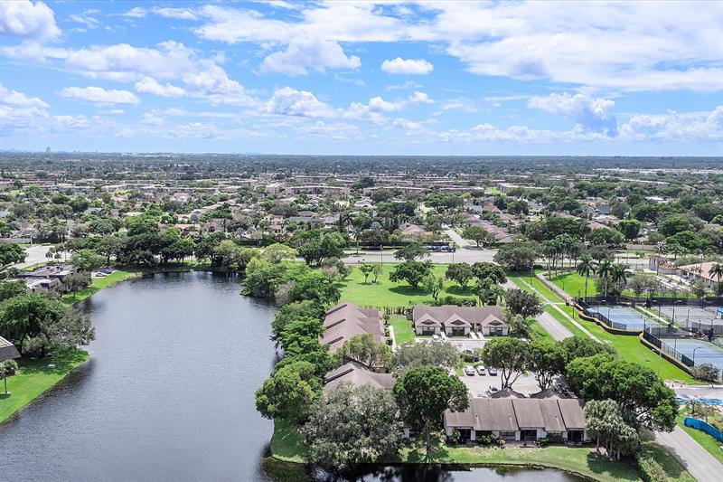 Image 28 of 29 For 3550 95th Ter  3s