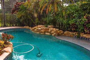 Image 4 of 30 For 9758 Napoli Woods Ln